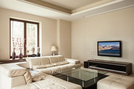 Peerless SF640P: Sleek and Secure TV Mount for 50" Displays